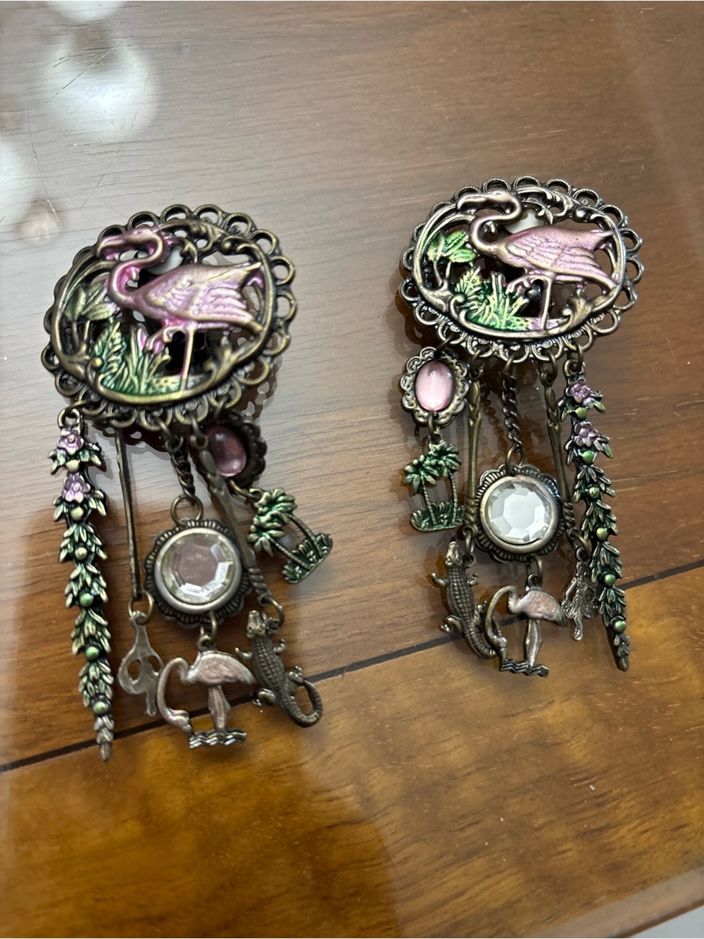 Funky vintage Clip on earrings.  Pelicans aligators palm trees.  😊